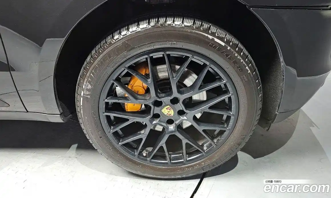 Porsche Macan 2017 2.0 Автомат в Москве № 165634, фото 6