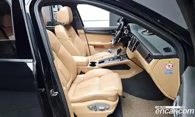 Porsche Macan 2017 2.0 Автомат в Москве № 165634, миниатюра 7