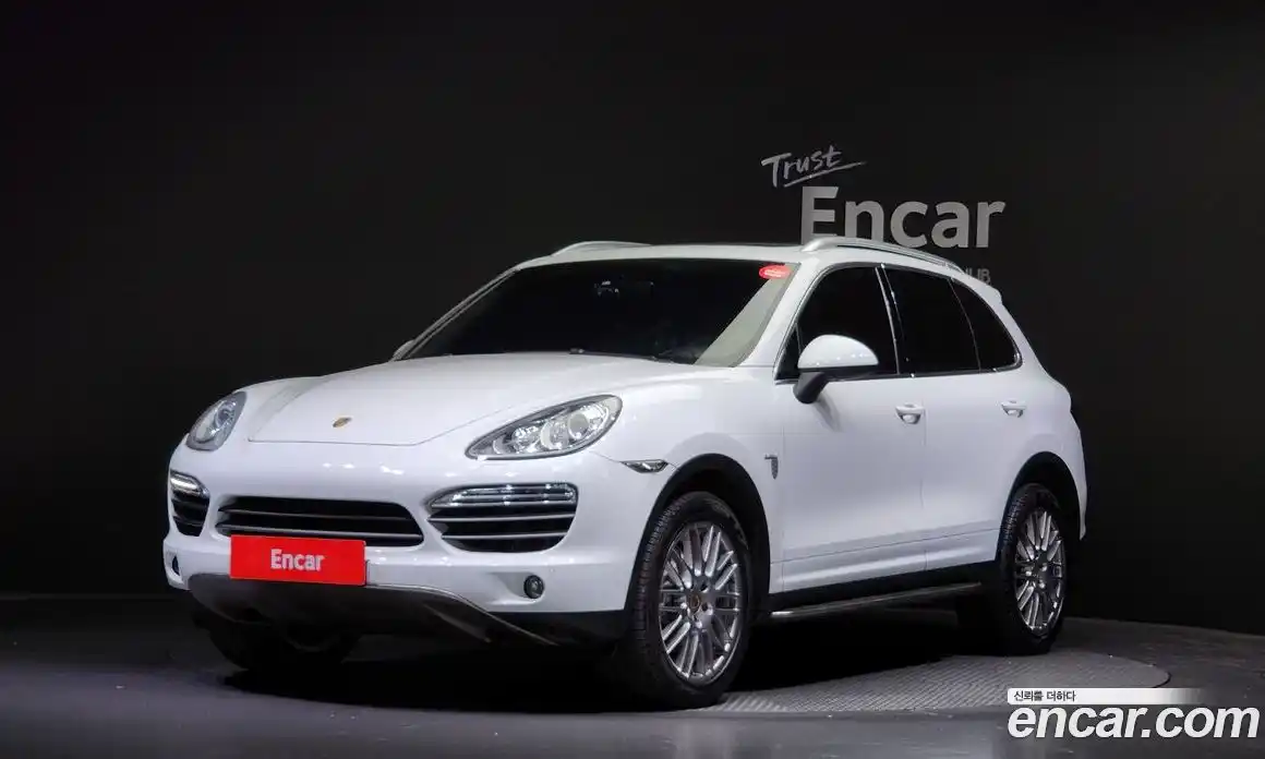Porsche Cayenne 2013 3.0 Автомат в Москве № 165637, фото 20