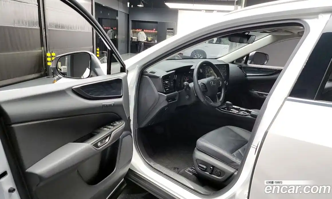 Lexus NX 2022 2.5 Автомат в Москве № 168091, фото 1