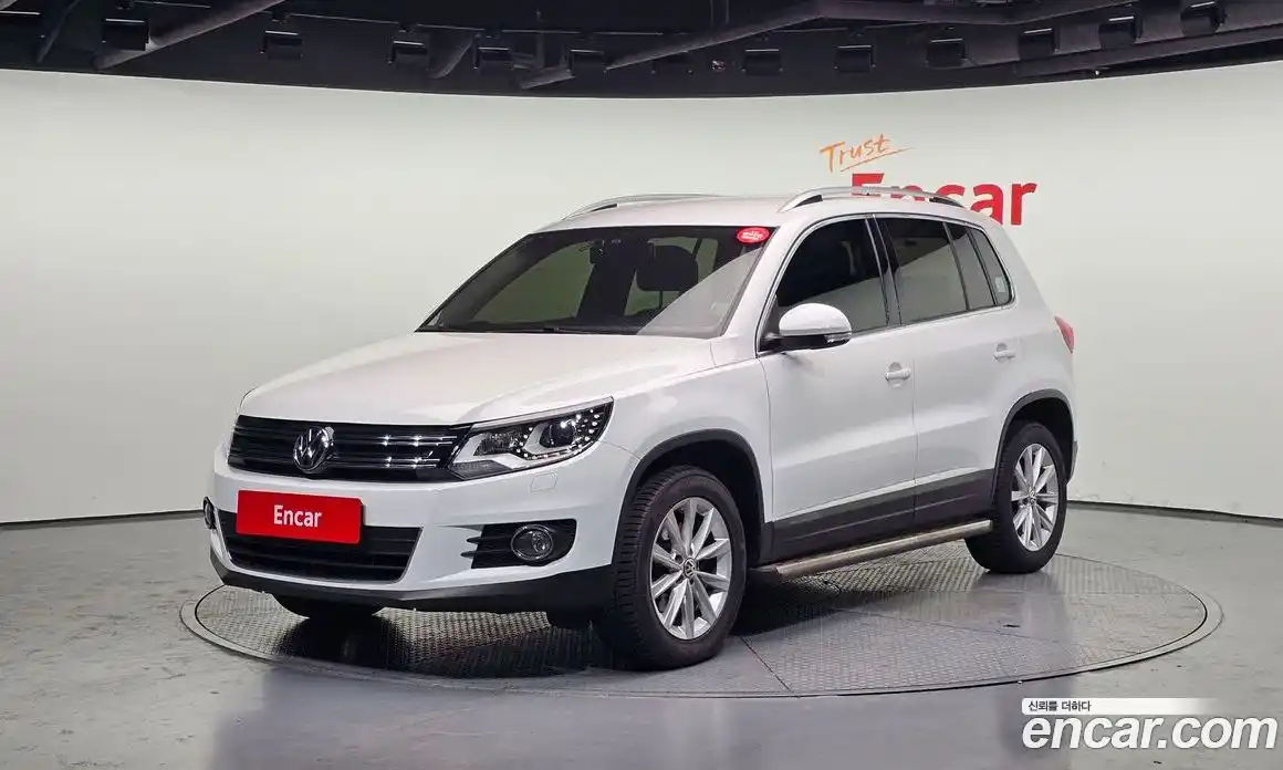 Volkswagen Tiguan 2014 2.0 Автомат в Москве № 169072, фото 15