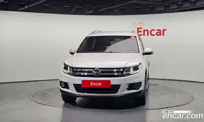 Volkswagen Tiguan 2014 2.0 Автомат в Москве № 169072, миниатюра 8