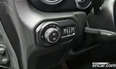 Jeep Wrangler 2022 2.0 Автомат в Москве № 169461, миниатюра 2