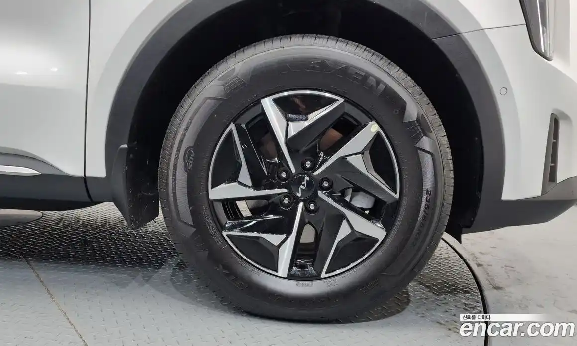 Kia Sorento 2024 1.6 Автомат в Москве № 17535, фото 4