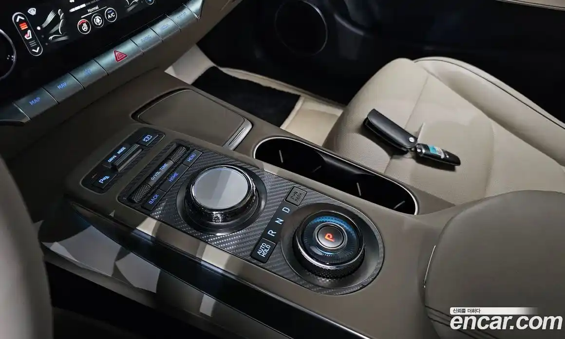 Genesis GV70 2022 2.5 Автомат в Москве № 179309, фото 1