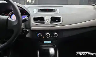 Renault SM3 2014 1.6 Автомат в Москве № 184625, миниатюра 3