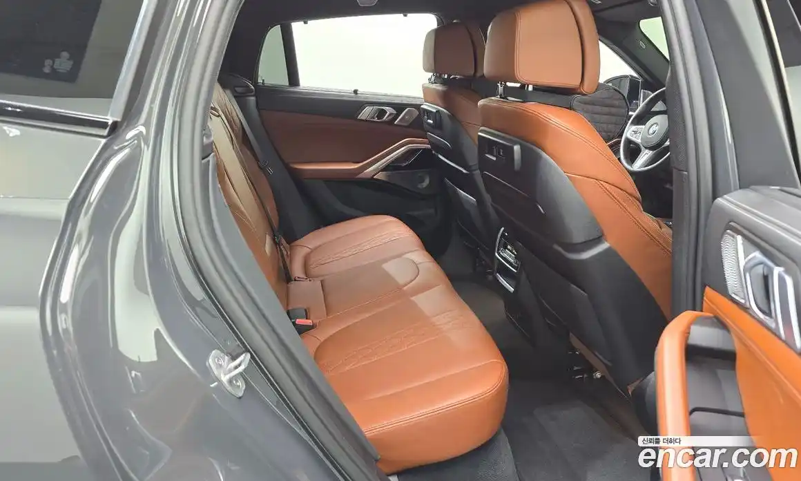 BMW X6 2023 3.0 Автомат в Москве № 189815, фото 1