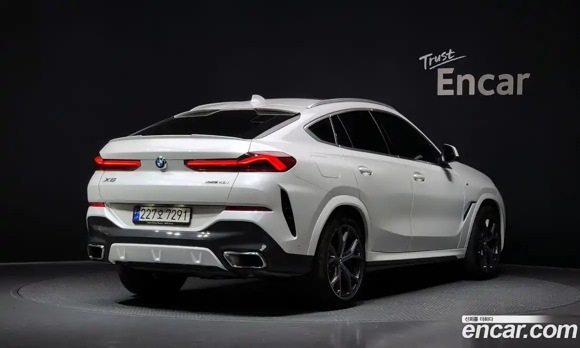 BMW X6 2023 3.0 Автомат в Москве № 191548, фото 13