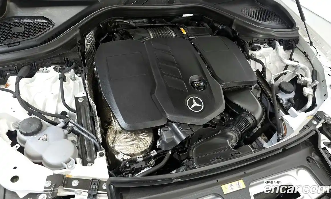 Mercedes-Benz GLC-Class 2025 2.0 Автомат в Москве № 193936, фото 2