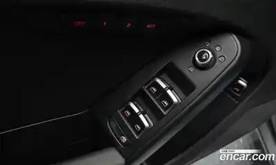 Audi A4 2015 2.0 Автомат в Москве № 196442, миниатюра 11