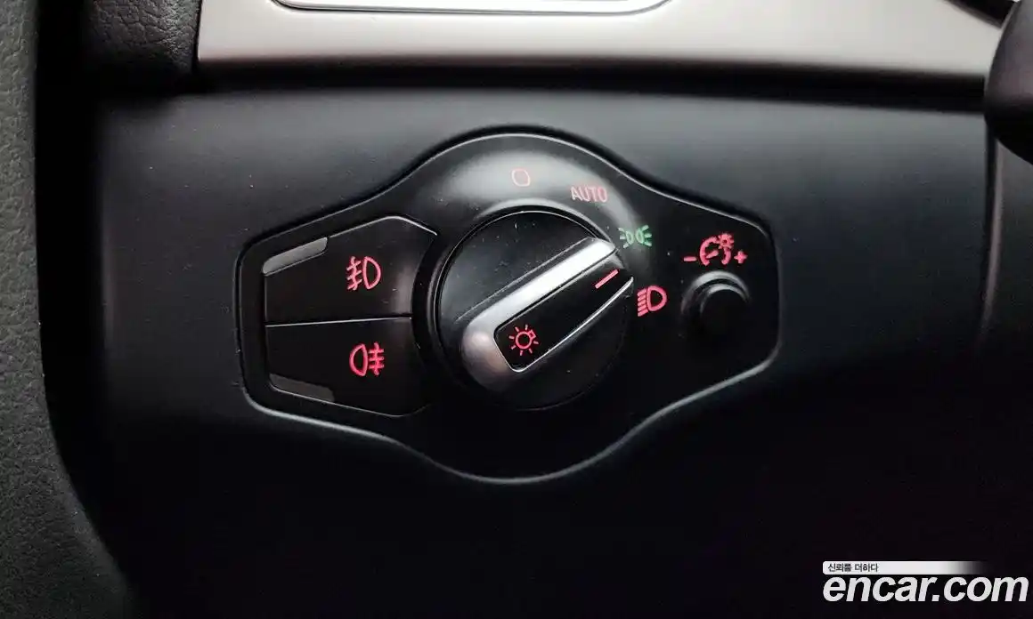 Audi A4 2015 2.0 Автомат в Москве № 196555, фото 3