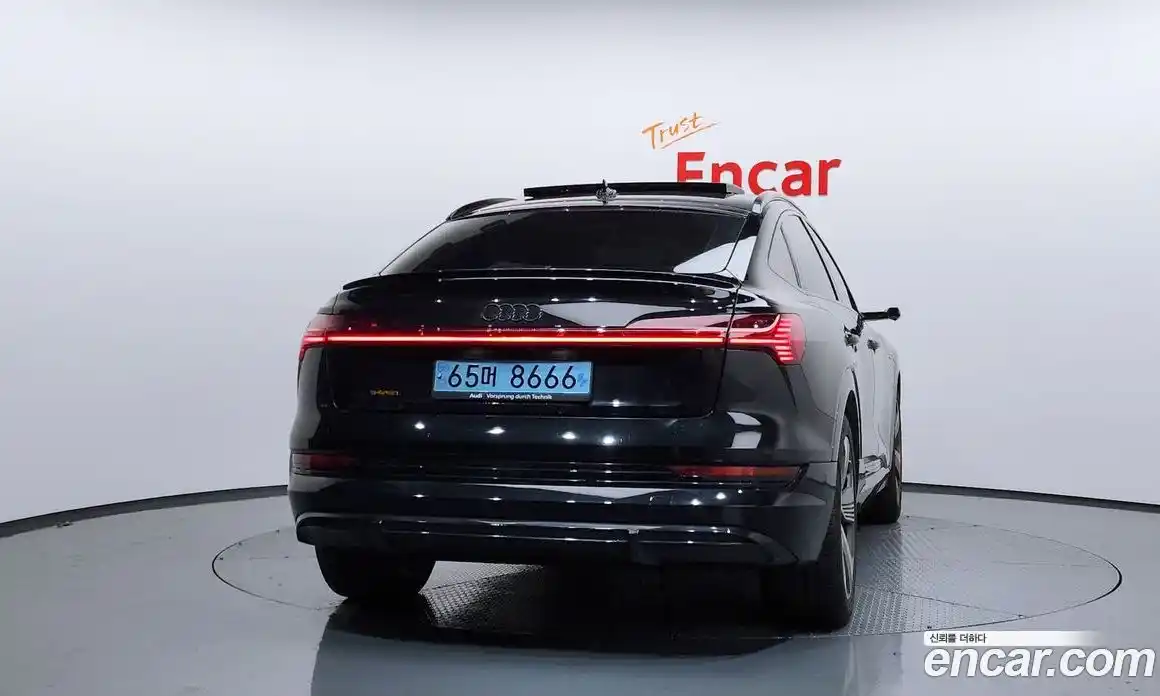 Audi e-tron 2021 0.2 Автомат в Москве № 196624, фото 11