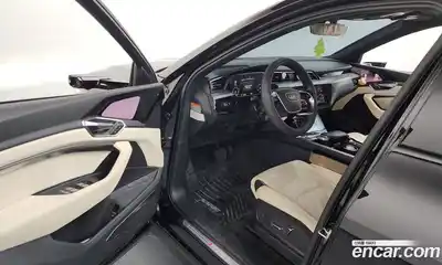 Audi e-tron 2021 0.2 Автомат в Москве № 196624, миниатюра 9