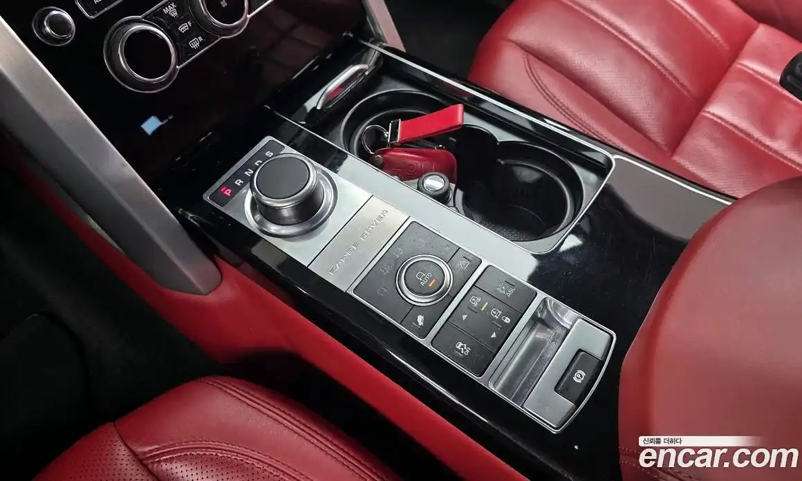 Land Rover Range-Rover 2015 4.4 Автомат в Москве № 198284, фото 13