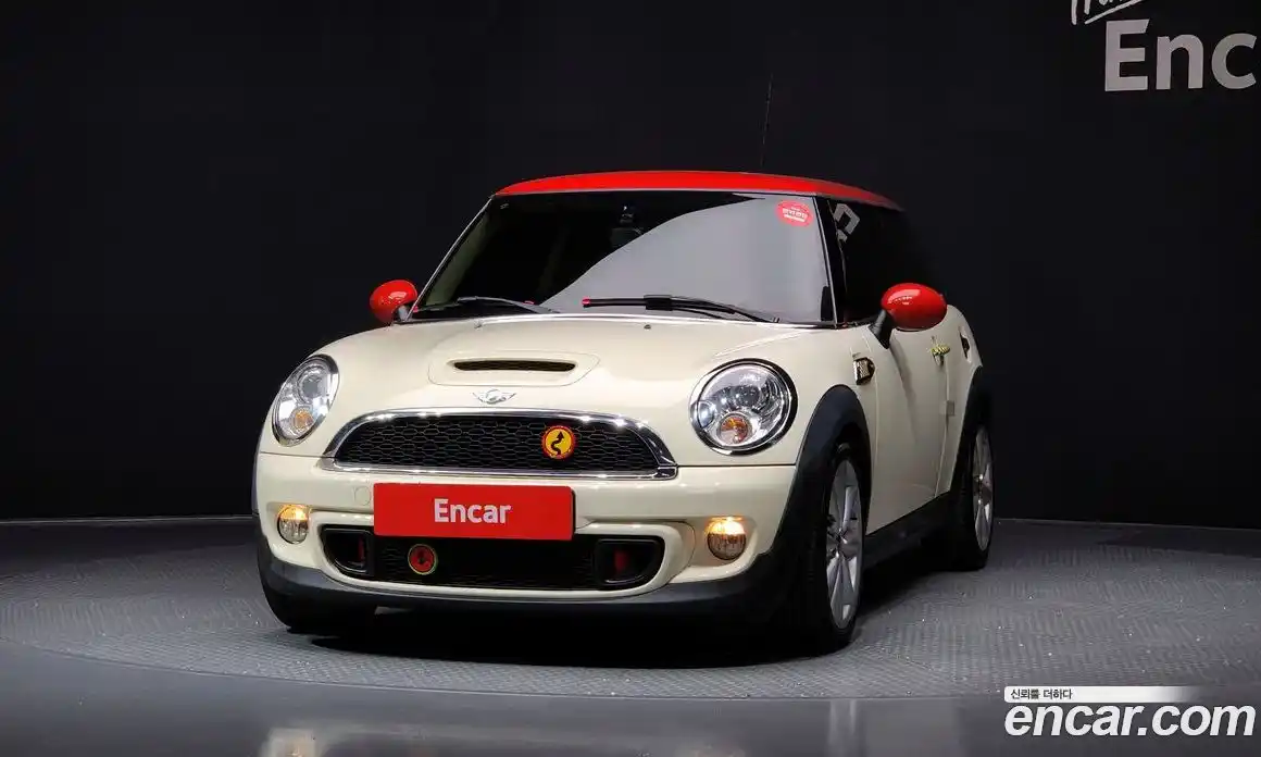 Mini Cooper 2013 1.6 Автомат в Москве № 198328, фото 14