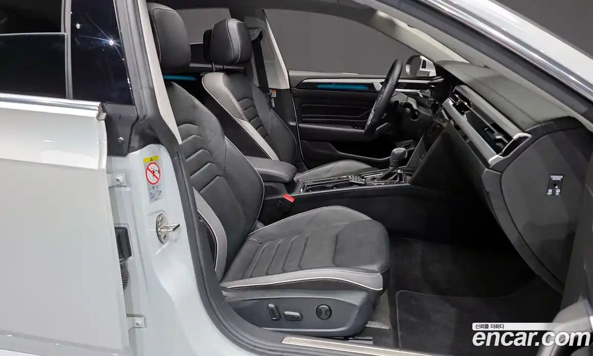 Volkswagen Arteon 2022 2.0 Автомат в Москве № 198940, фото 7