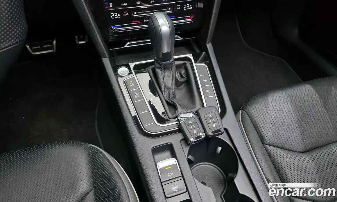 Volkswagen Arteon 2022 2.0 Автомат в Москве № 198940, фото 10