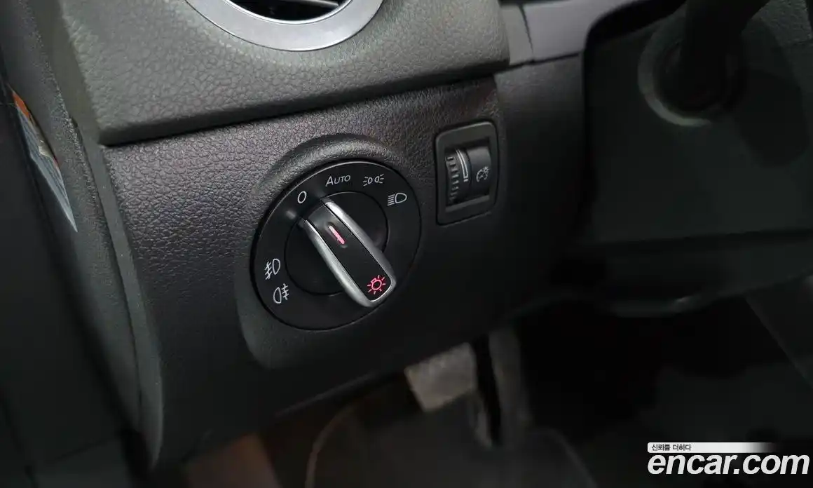 Volkswagen Tiguan 2014 2.0 Автомат в Москве № 199182, фото 12