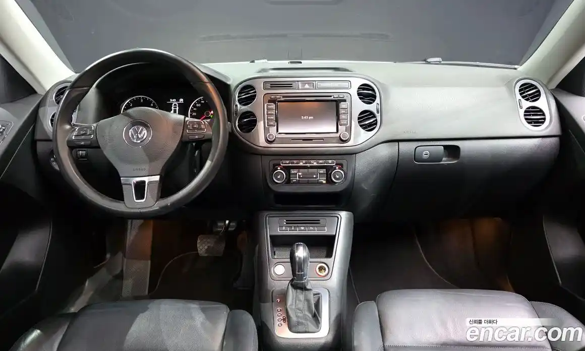 Volkswagen Tiguan 2014 2.0 Автомат в Москве № 199182, фото 15