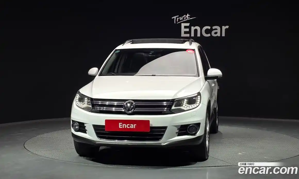 Volkswagen Tiguan 2014 2.0 Автомат в Москве № 199182, фото 18