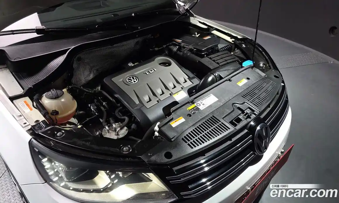 Volkswagen Tiguan 2014 2.0 Автомат в Москве № 199182, фото 20