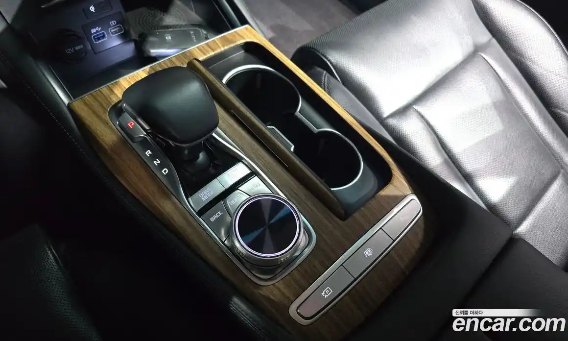 Kia K9 2022 3.8 Автомат в Москве № 20155, фото 16