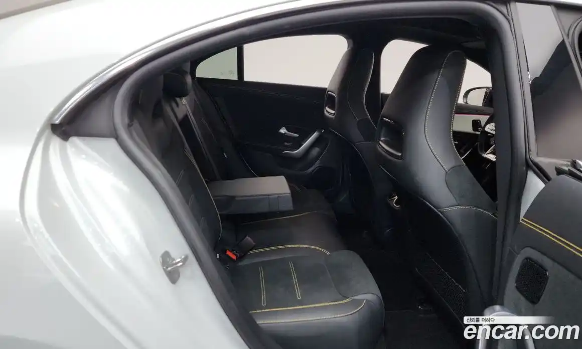 Mercedes-Benz CLA-Class 2023 2.0 Автомат в Москве № 204167, фото 11