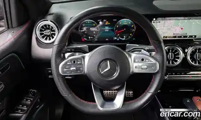Mercedes-Benz GLB-Class, 2022
