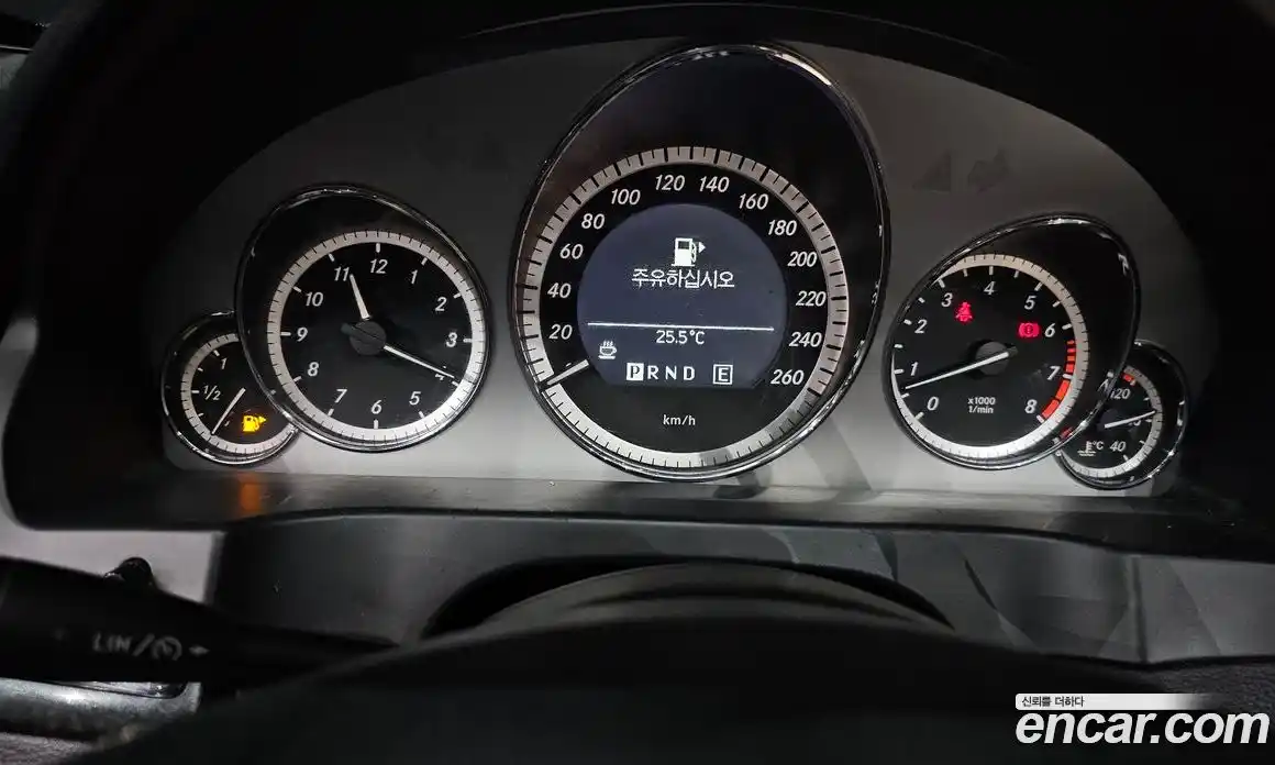 Mercedes-Benz E-Class 2011 3.5 Автомат в Москве № 211732, фото 14