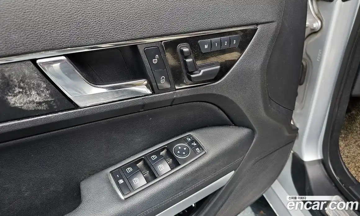 Mercedes-Benz E-Class 2011 3.5 Автомат в Москве № 211732, фото 5