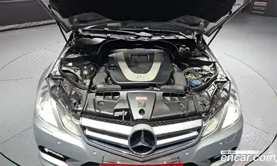 Mercedes-Benz E-Class 2011 3.5 Автомат в Москве № 211732, миниатюра 7