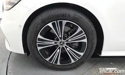 Mercedes-Benz E-Class, 2025