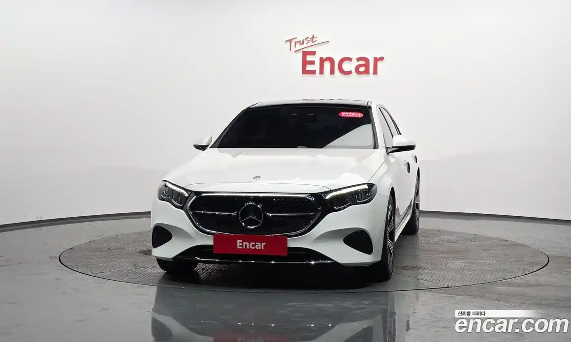 Mercedes-Benz E-Class 2025 2.0 Автомат в Москве № 211895, фото 4