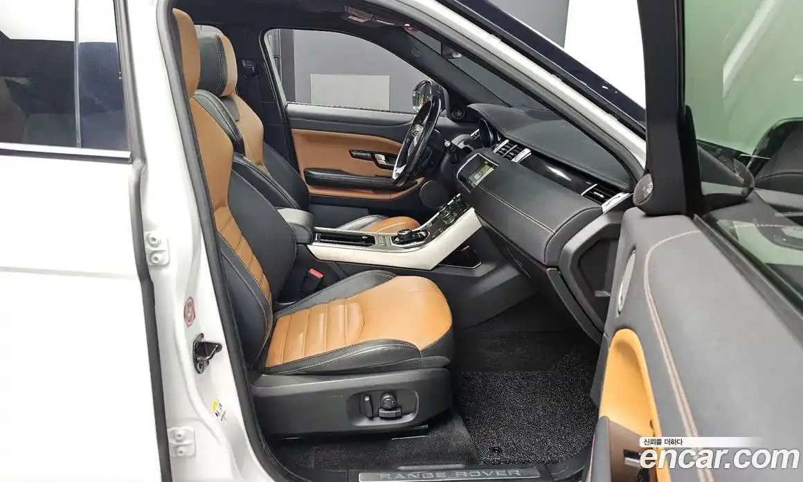 Land Rover Range-Rover Evoque 2018 2.0 Автомат в Москве № 213595, фото 20