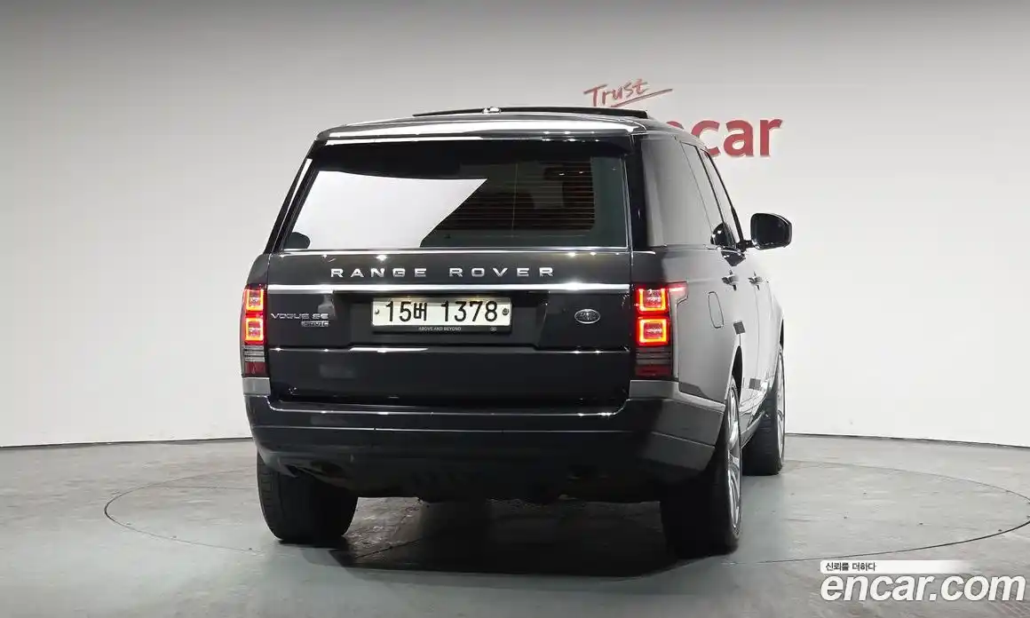 Land Rover Range-Rover 2014 4.4 Автомат в Москве № 213708, фото 14