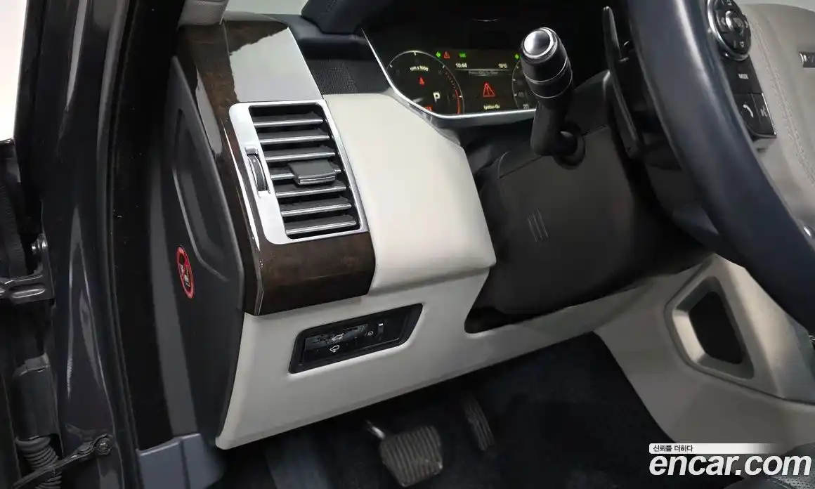 Land Rover Range-Rover 2014 4.4 Автомат в Москве № 213708, фото 10