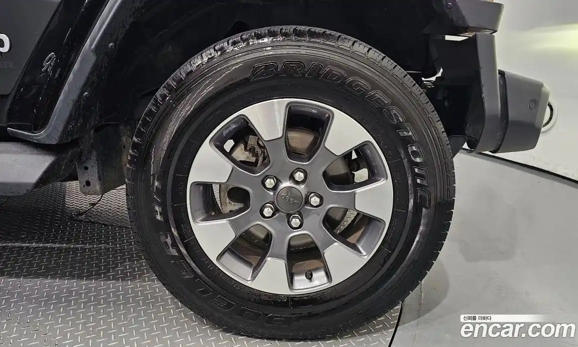 Jeep Wrangler 2023 2.0 Автомат в Москве № 215448, фото 14