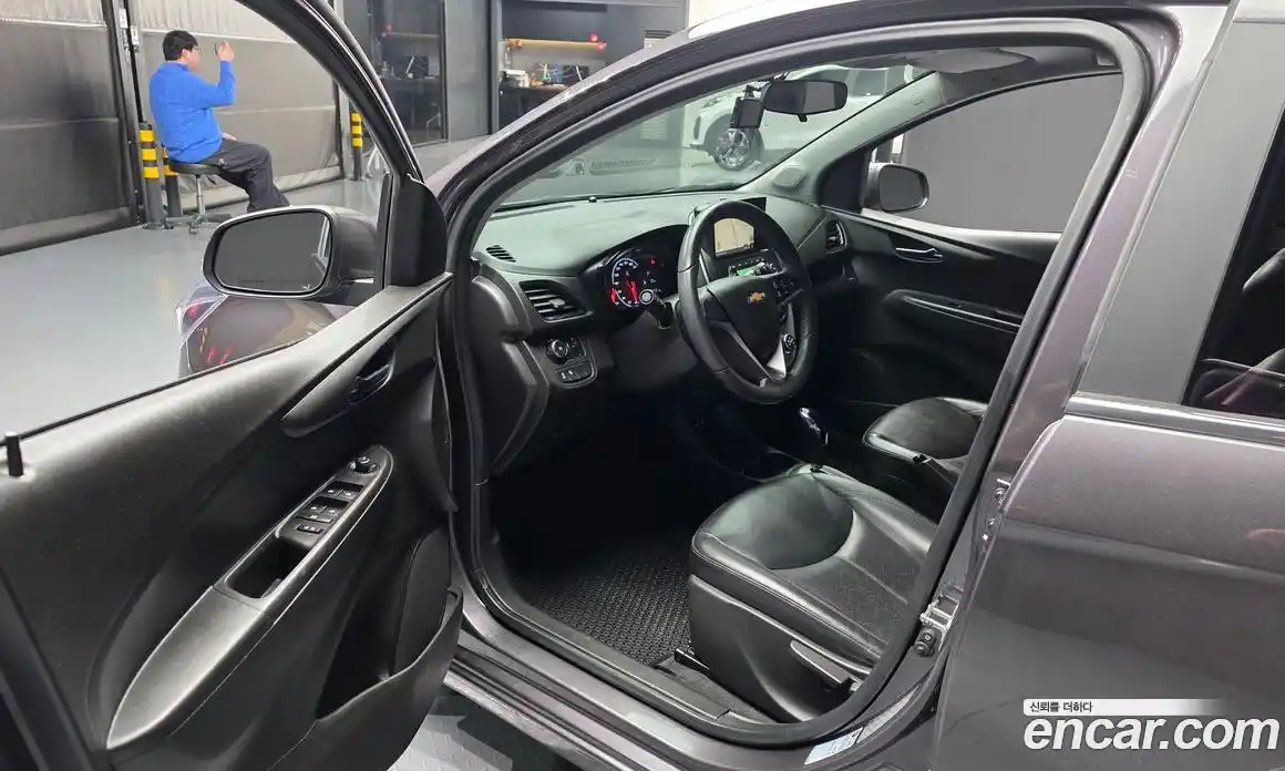 Chevrolet Spark 2016 1.0 Автомат в Москве № 218410, фото 12