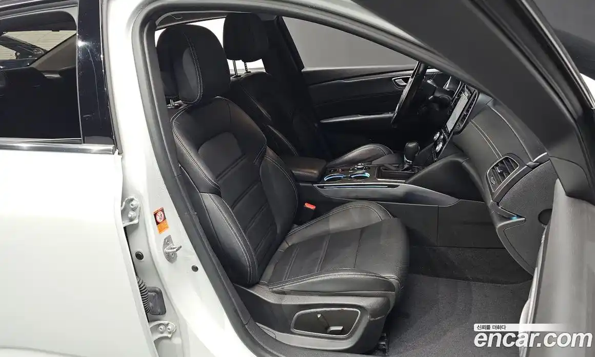 Renault SM6 2022 2.0 Автомат в Москве № 223913, фото 16