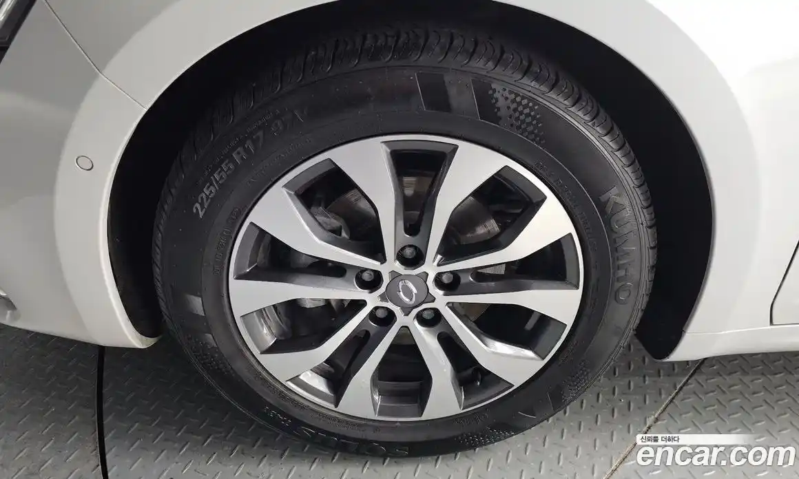 Renault SM6 2022 2.0 Автомат в Москве № 223913, фото 17