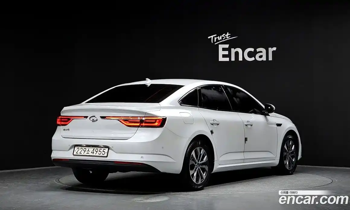 Renault SM6 2022 2.0 Автомат в Москве № 223913, фото 18