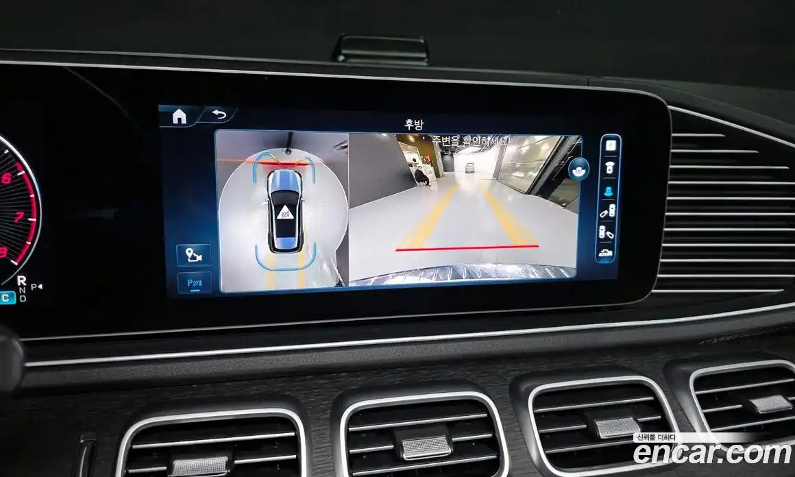 Mercedes-Benz GLE-Class 2023 3.0 Автомат в Москве № 225142, фото 13