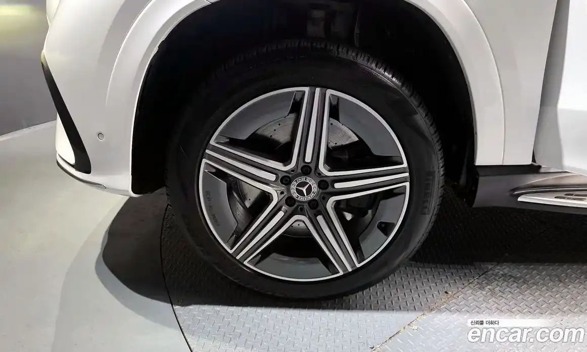 Mercedes-Benz GLE-Class 2023 3.0 Автомат в Москве № 225142, фото 14