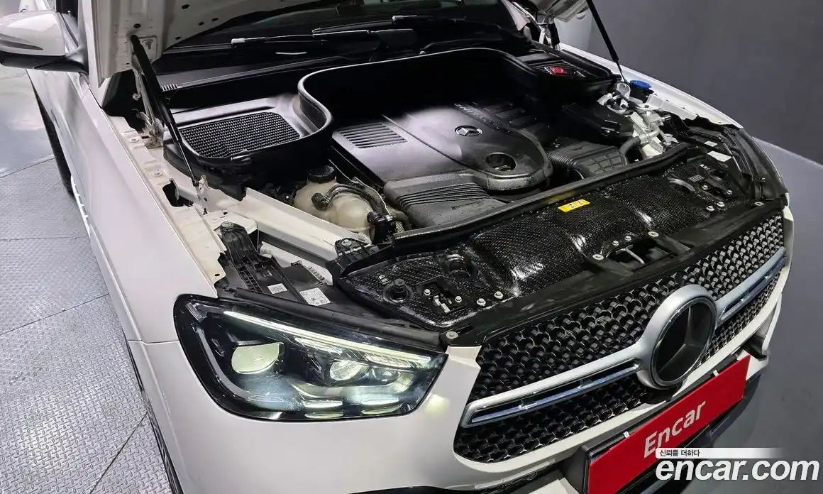 Mercedes-Benz GLE-Class 2023 3.0 Автомат в Москве № 225142, фото 6