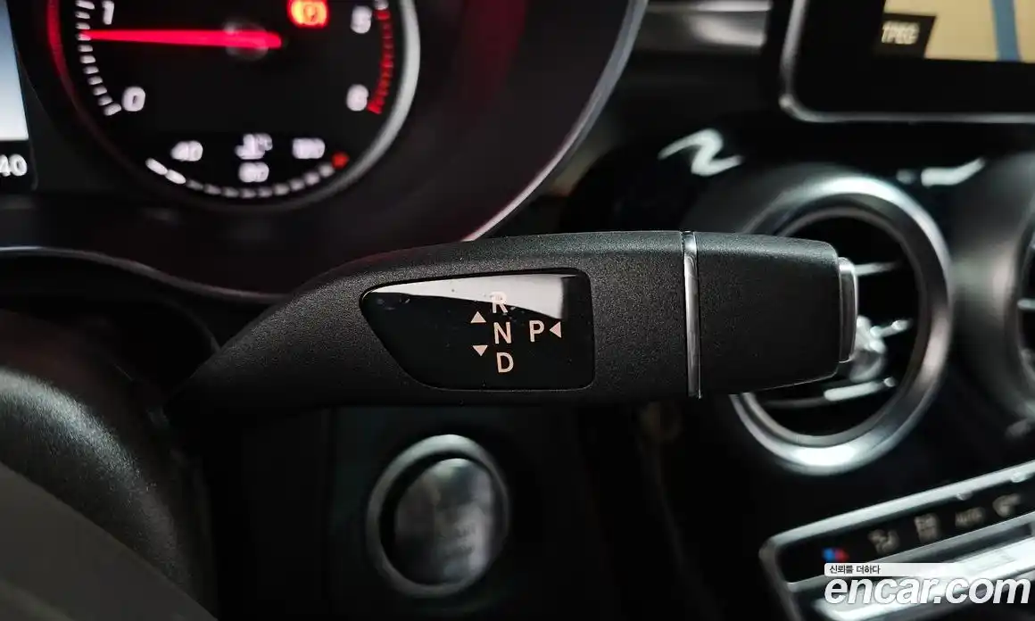 Mercedes-Benz GLC-Class 2018 2.1 Автомат в Москве № 225232, фото 15