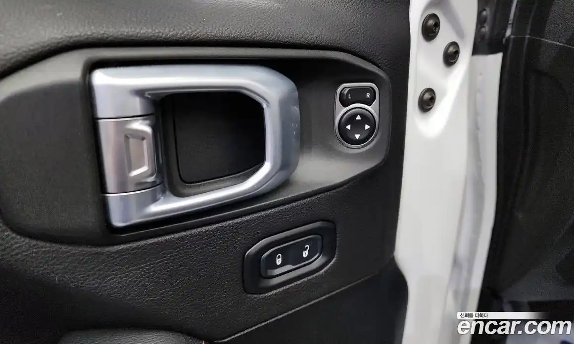 Jeep Wrangler 2020 2.0 Автомат в Москве № 232371, фото 5