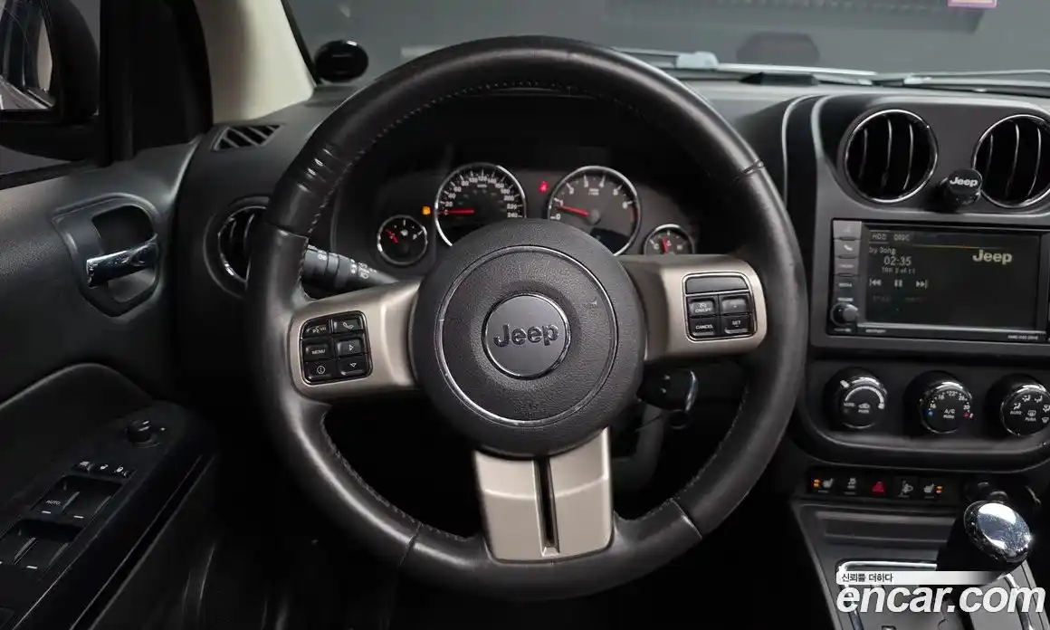 Jeep Compass 2013 2.4 Автомат в Москве № 232559, фото 11