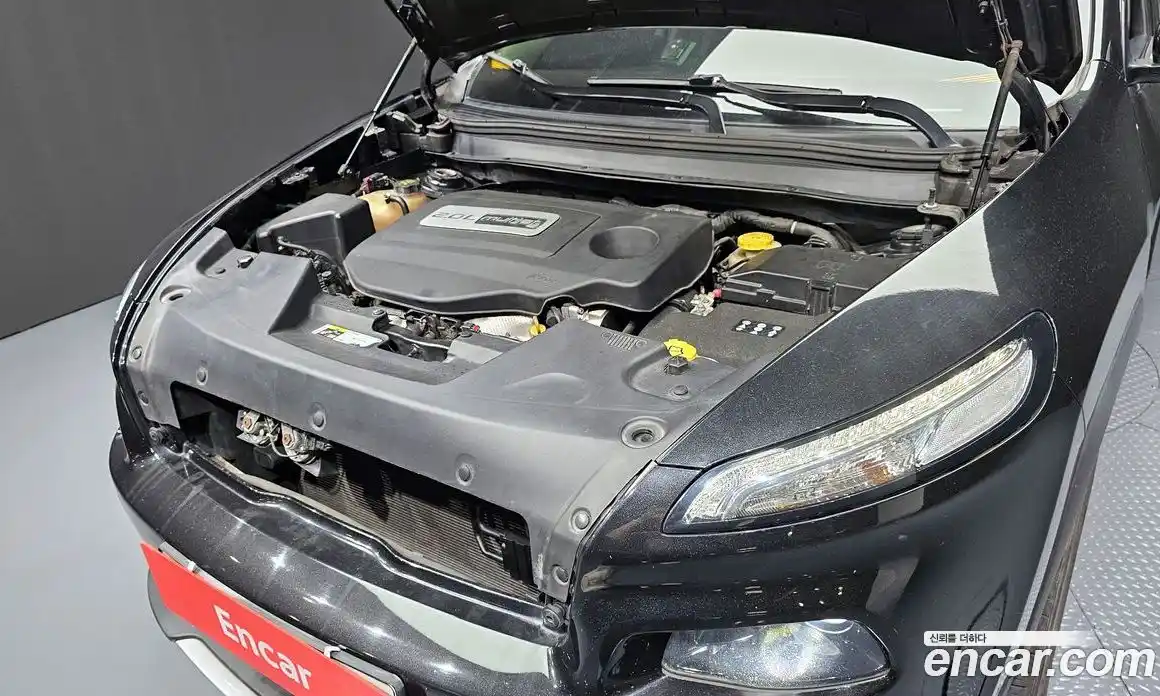 Jeep Cherokee 2015 2.0 Автомат в Москве № 232774, фото 20