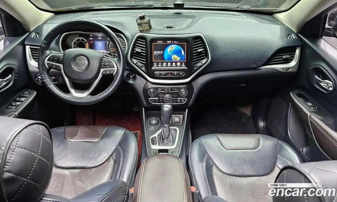 Jeep Cherokee 2015 2.0 Автомат в Москве № 232774, фото 6