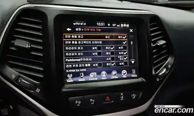 Jeep Cherokee 2015 2.0 Автомат в Москве № 232774, миниатюра 10